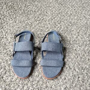 Cole Haan Women's Flynn Flat Sandals Denim Blue Size 7 B NEW